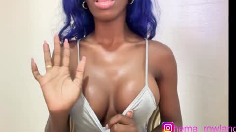 Snapshot of evelyn_jhonson3 chatting on 22, 12, 2024 E V E L Y N online show from 22, 12, 2024