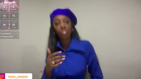 Snapshot of evelyn_jhonson3 chatting on 6, 2, 2025 E V E L Y N online show from 6, 2, 2025