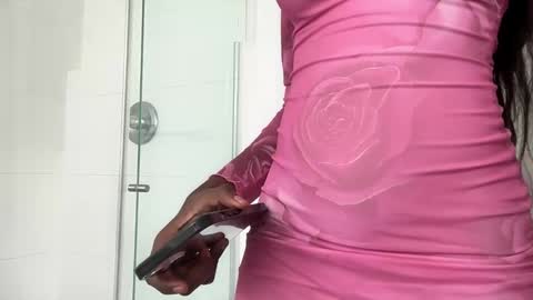 Snapshot of evelyn_jhonson3 chatting on 25, 2, 2025 E V E L Y N online show from 25, 2, 2025