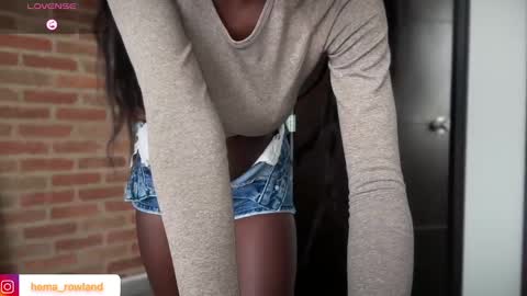 Snapshot of evelyn_jhonson3 chatting on 7, 3, 2025 E V E L Y N online show from 7, 3, 2025