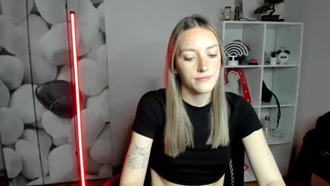 evelynblond online show from 8, 1, 2026