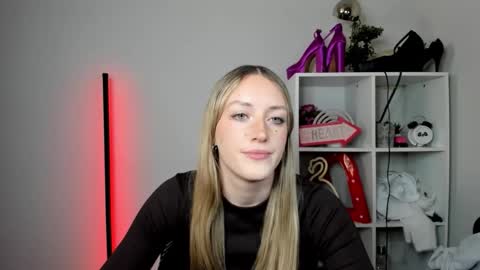 evelynblond online show from 24, 4, 2026