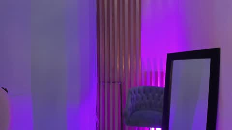 Evelyn Woods online show from 16, 1, 2025