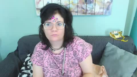 Everly online show from 11, 1, 2025