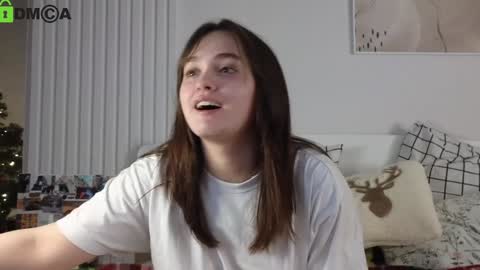 evi_woow online show from 30, 12, 2024