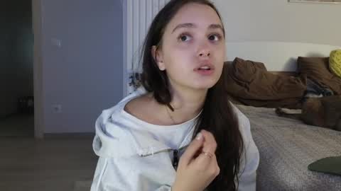 evi_woow online show from 5, 5, 2026