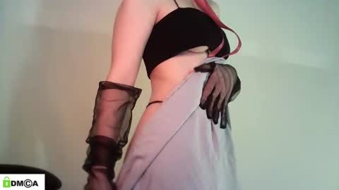 Renesme White Im here from Monday to Friday online show from 16, 6, 2026