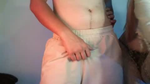 Renesme White Im here from Monday to Friday online show from 31, 7, 2026