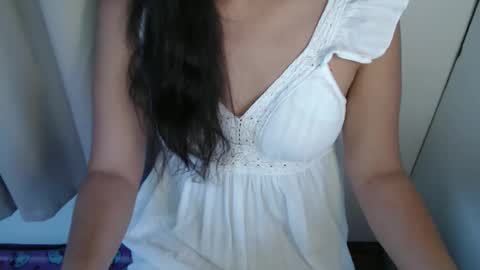 Snapshot of evielyn23 chatting on 2, 6, 2026 evielyn23 online show from 2, 6, 2026