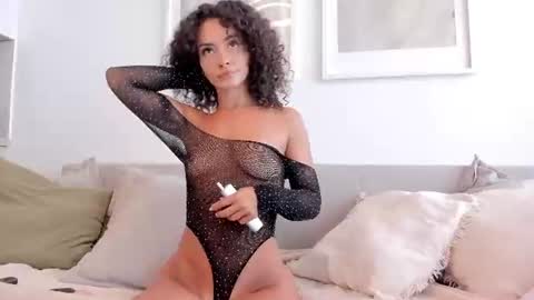 Evienne online show from 24, 7, 2026