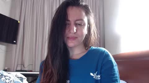 Evie online show from 28, 2, 2025