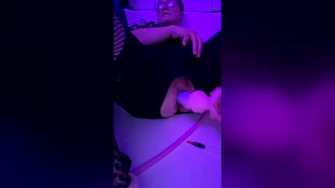 evilbarber4311 online show from 5, 7, 2026
