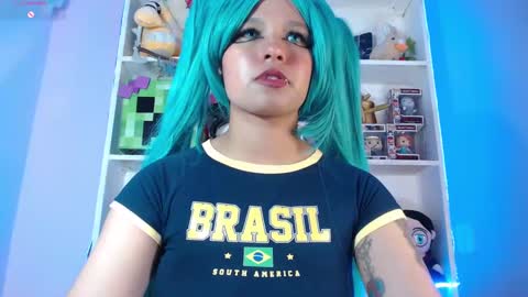 Snapshot of evybubbles_ chatting on 15, 12, 2024 Im Evy online show from 15, 12, 2024