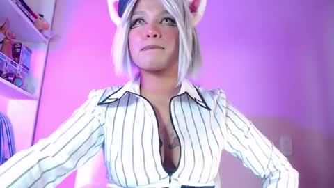 Snapshot of evybubbles_ chatting on 9, 2, 2025 Im Evy online show from 9, 2, 2025