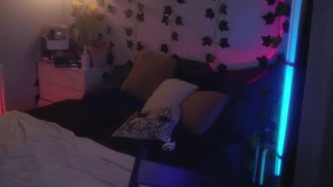 Alyson online show from 11, 3, 2025