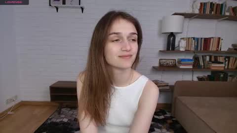 Snapshot of excellent_vibe chatting on 19, 5, 2026 Ann online show from 19, 5, 2026