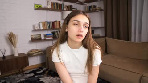 Snapshot of excellent_vibe chatting on 4, 6, 2026 Ann online show from 4, 6, 2026