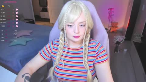  Amy  online show from 30, 1, 2025