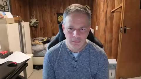 Snapshot of exibe1219 chatting on 15, 2, 2025 exibe1219 online show from 15, 2, 2025