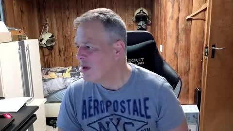 Snapshot of exibe1219 chatting on 26, 2, 2025 exibe1219 online show from 26, 2, 2025