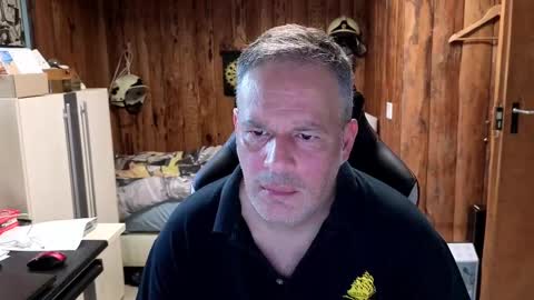 Snapshot of exibe1219 chatting on 4, 3, 2025 exibe1219 online show from 4, 3, 2025