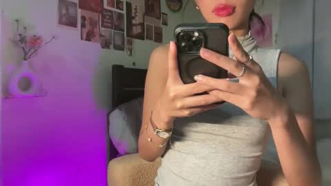 Snapshot of exoo_exoo_07 chatting on 28, 9, 2025 Angela online show from 28, 9, 2025