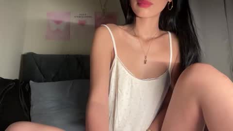 Snapshot of exoo_exoo_07 chatting on 18, 11, 2025 Angela online show from 18, 11, 2025