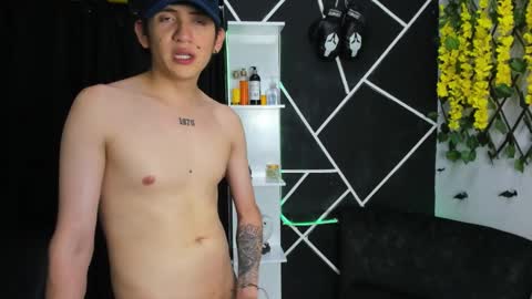 exotic_kisses_ online show from 3, 12, 2024