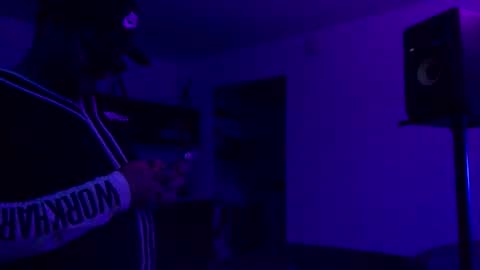 ExoticFreak666 online show from 20, 4, 2026