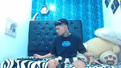 exotichot_couple online show from 23, 2, 2025