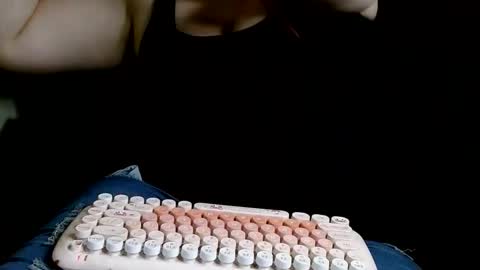 Snapshot of exoticlexi chatting on 28, 11, 2025 Exoticlexxii online show from 28, 11, 2025