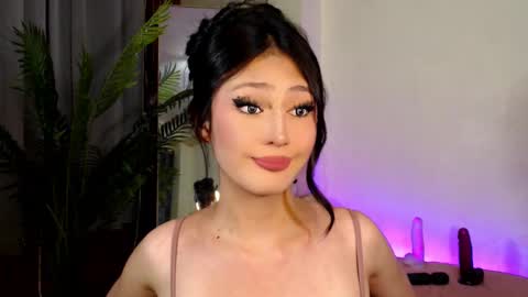 Candy  online show from 14, 12, 2024