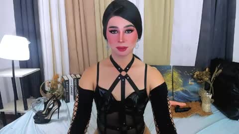 expensive_elise online show from 24, 4, 2026