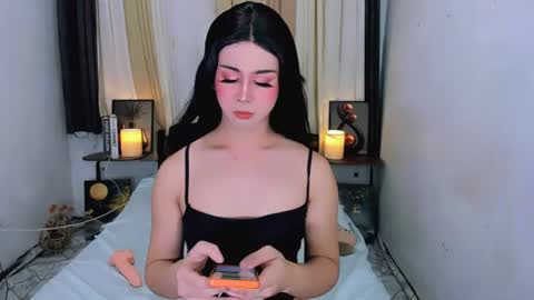 expensive_elise online show from 17, 6, 2026