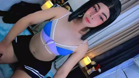 expensive_elise online show from 17, 7, 2026