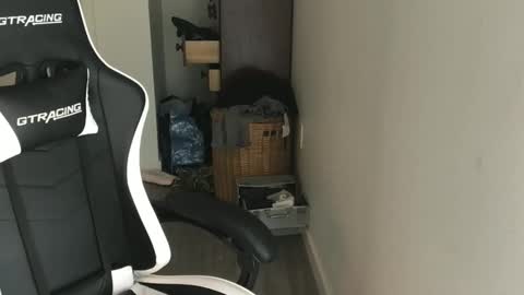 Miss Kitty online show from 17, 9, 2025