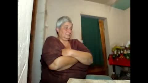 Snapshot of exquisitemature chatting on 7, 10, 2025 ExquisiteMature online show from 7, 10, 2025