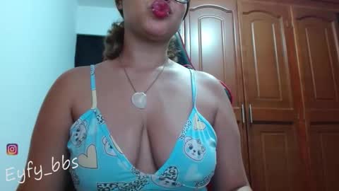 Nadia online show from 12, 11, 2025