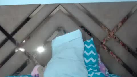 eyshaexotii online show from 13, 4, 2026