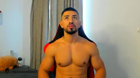 Snapshot of ezzio_scolaro chatting on 17, 10, 2025 Ezzio Scolaro online show from 17, 10, 2025