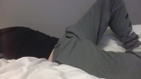 Snapshot of facelessescape chatting on 30, 10, 2025 FacelessEscape online show from 30, 10, 2025