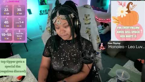 aisha online show from 25, 11, 2025