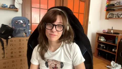 Loly online show from 19, 4, 2026