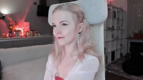 fairy_casey online show from 2, 3, 2025