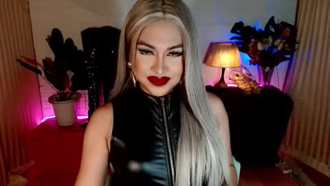 Snapshot of fairycockxxx chatting on 4, 11, 2025 CLAUDIA VALVALERA online show from 4, 11, 2025