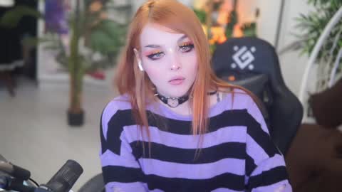 faith_chan online show from 11, 1, 2025