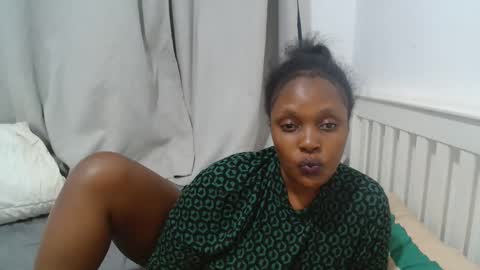 raysa4421 online show from 13, 4, 2026
