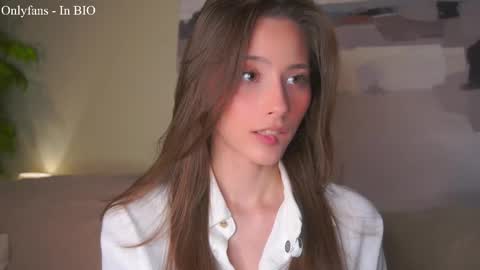 Snapshot of falinecrosthwaite chatting on 17, 5, 2026 Kaori online show from 17, 5, 2026