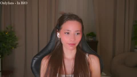 Snapshot of falinecrosthwaite chatting on 21, 5, 2026 Kaori online show from 21, 5, 2026