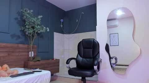 Megan    630  1330 -5 online show from 13, 9, 2025